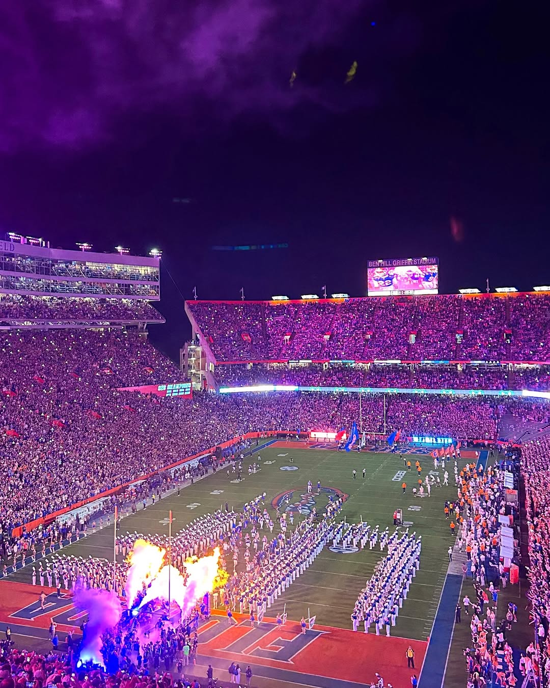 Bye week blues \ud83d\udd35 but ready for the next tailgate \ud83e\udde1\n\n