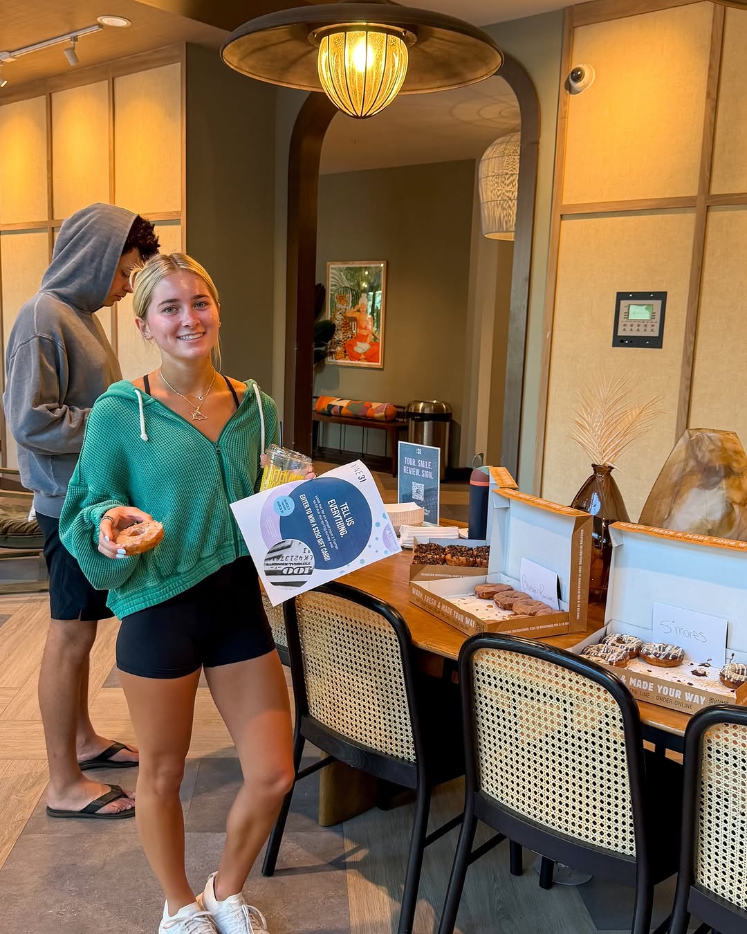 Donut in hand. Survey in inbox. \ud83c\udf69\ud83d\udc8c\n\nSearch Nine31 Resident Feedback, complete the 1-2 minute survey, and you could snag $250.\n\n